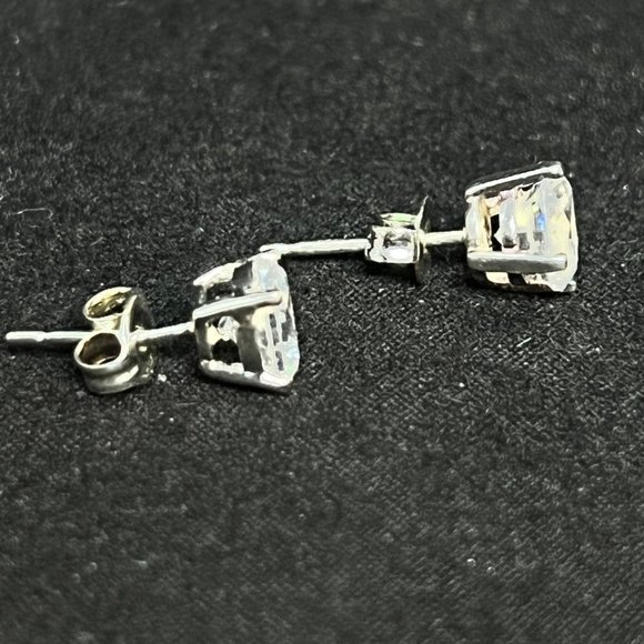 Vintage Sterling Silver And CZ Pierced Earrings (3779) - Picture 5 of 6
